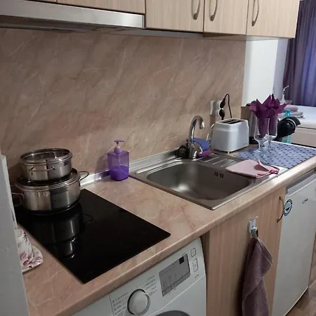 Stensi Atlantis Studia Apartment