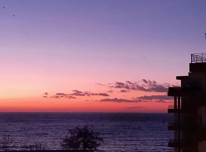 Stensi Atlantis Studia Апартаменты Равда